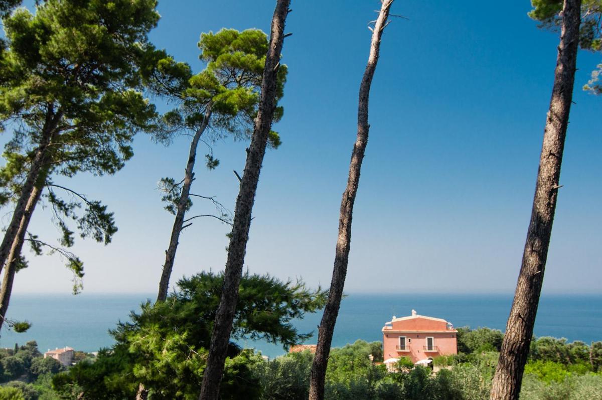 Bed and Breakfast I Frangiventi Rodi Garganico Exterior foto