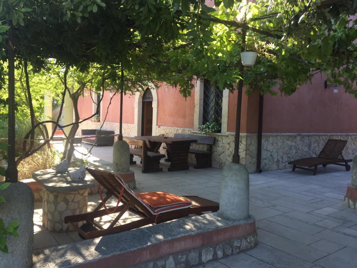 Bed and Breakfast I Frangiventi Rodi Garganico Exterior foto